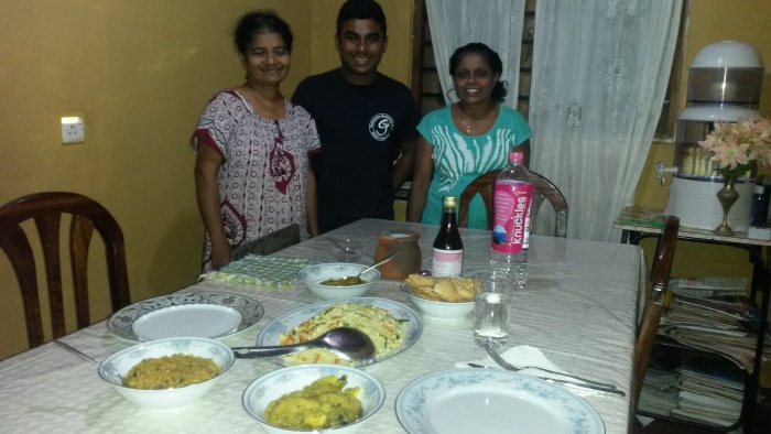 Abendessen Buddhika Prasanga zuhause